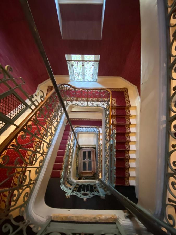 The Originals Boutique, Hotel Terminus, Bourg-En-Bresse Gare Bagian luar foto