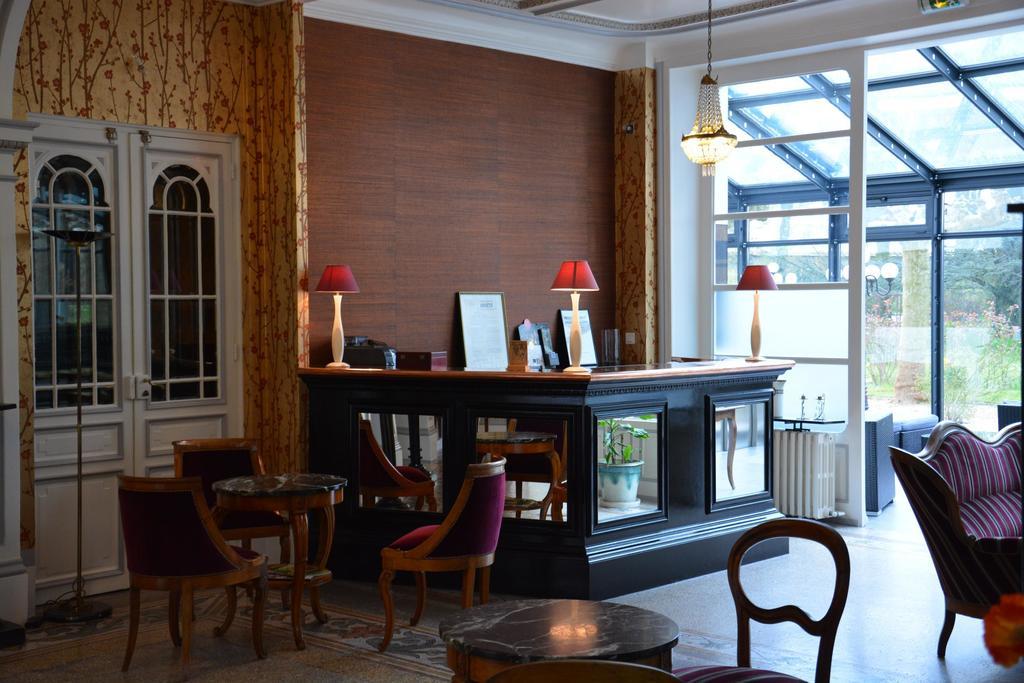 The Originals Boutique, Hotel Terminus, Bourg-En-Bresse Gare Bagian luar foto