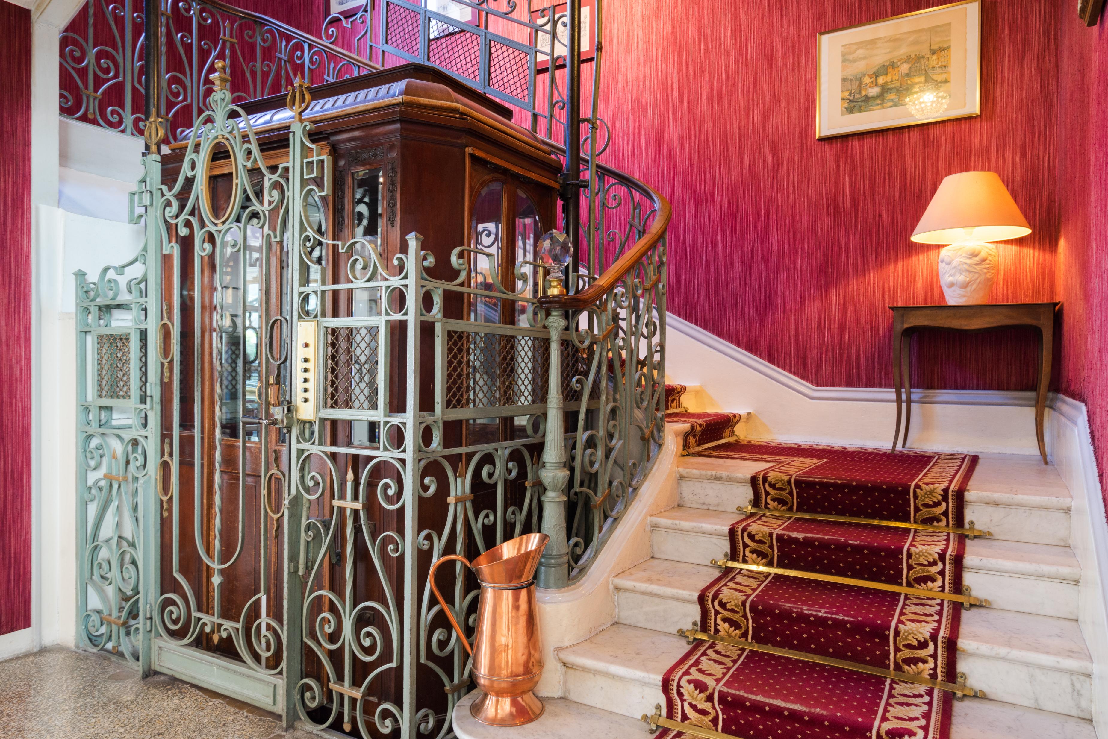 The Originals Boutique, Hotel Terminus, Bourg-En-Bresse Gare Bagian luar foto