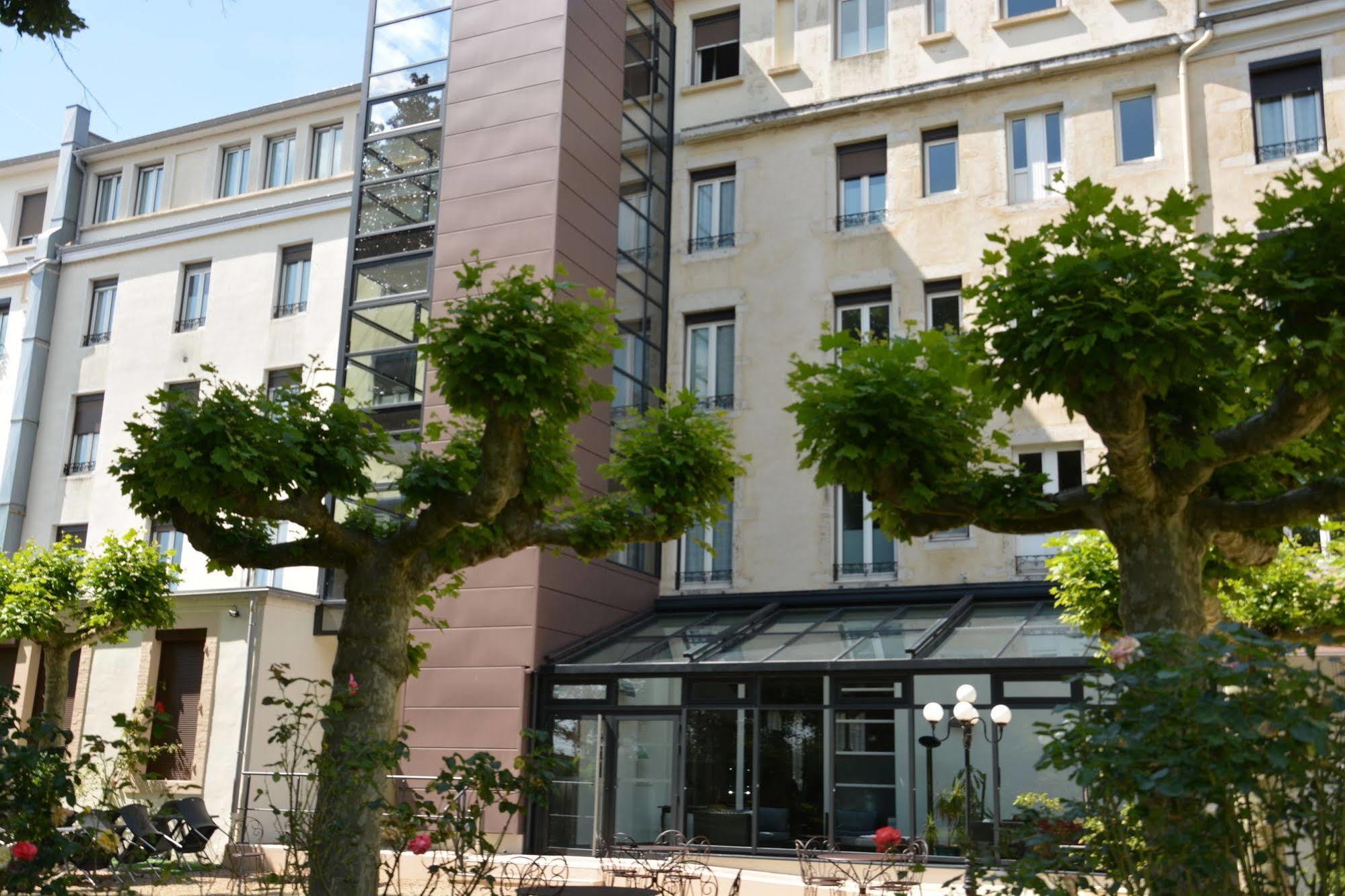 The Originals Boutique, Hotel Terminus, Bourg-En-Bresse Gare Bagian luar foto