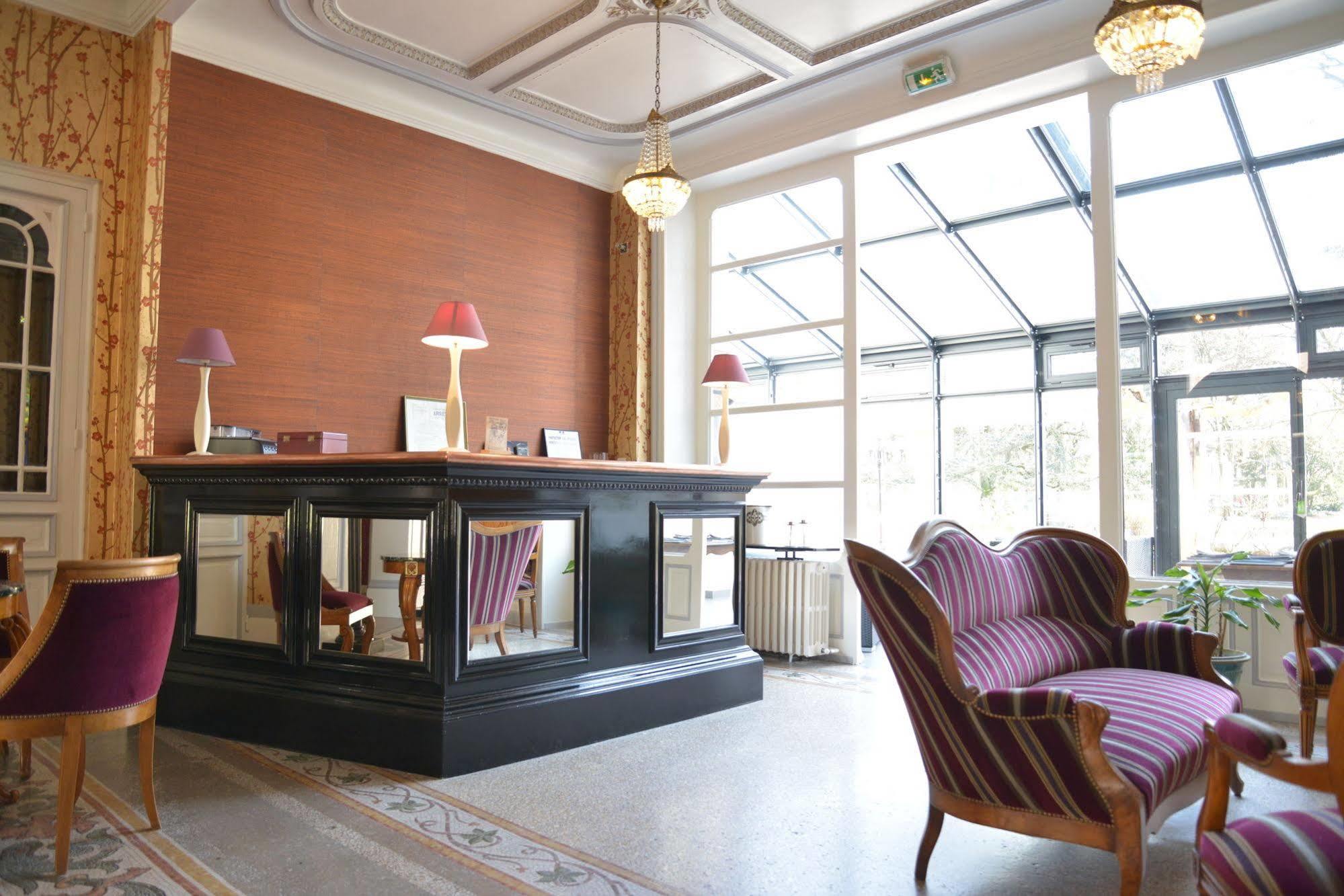 The Originals Boutique, Hotel Terminus, Bourg-En-Bresse Gare Bagian luar foto