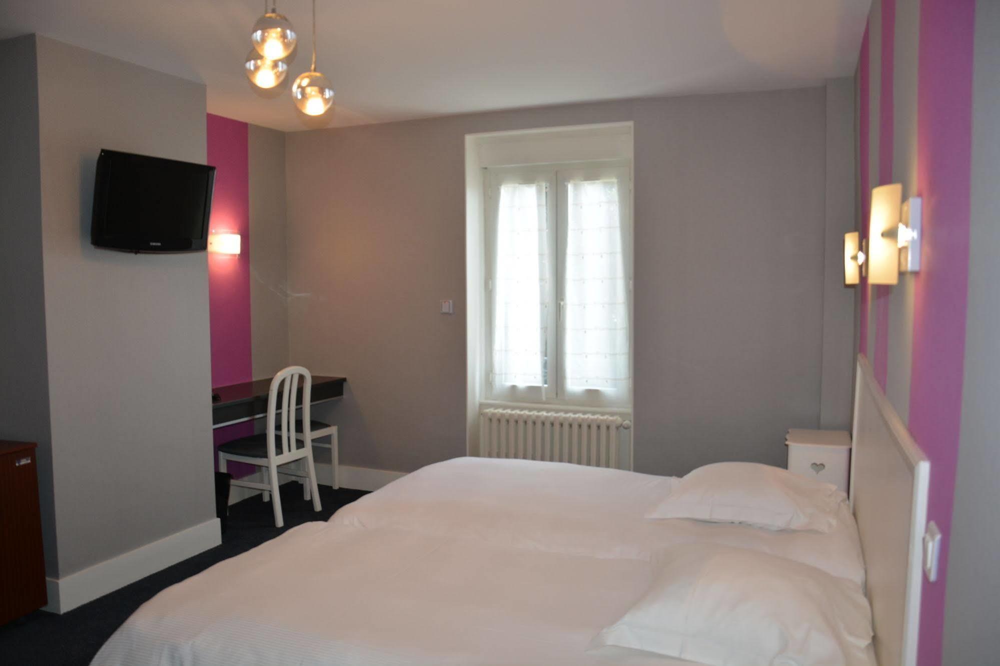 The Originals Boutique, Hotel Terminus, Bourg-En-Bresse Gare Bagian luar foto