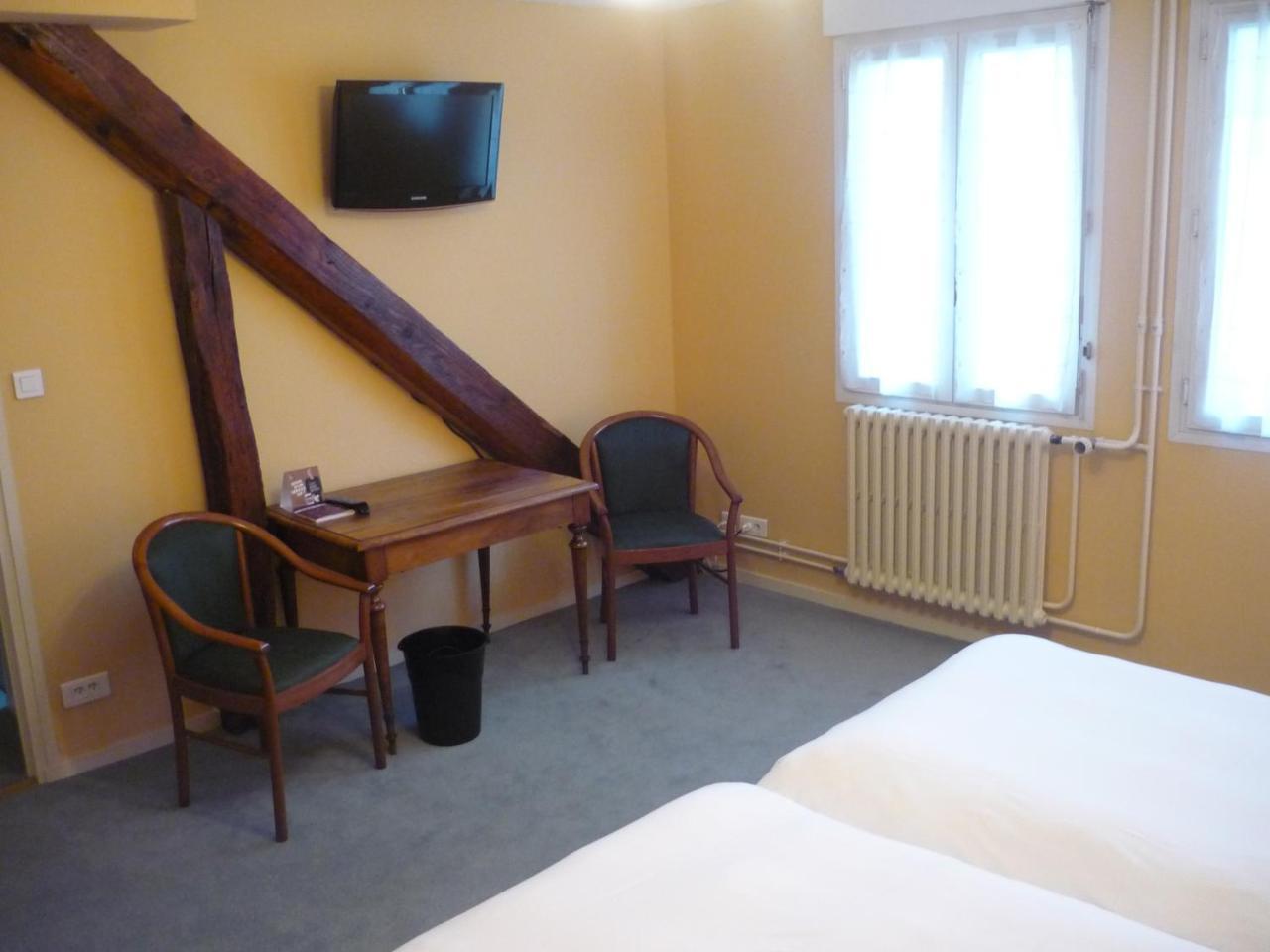 The Originals Boutique, Hotel Terminus, Bourg-En-Bresse Gare Bagian luar foto